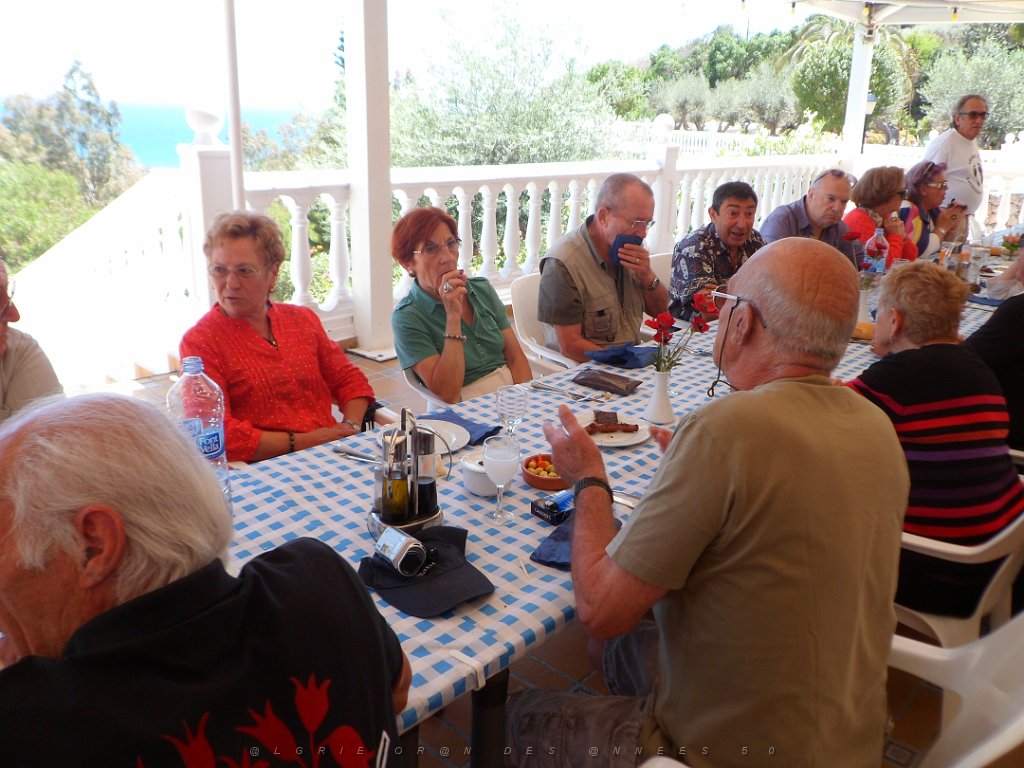 UN MECHOUI AVEC LES AMIS PN D ANDALOUSIE 9 05 2013 A MOJACA (80).JPG
